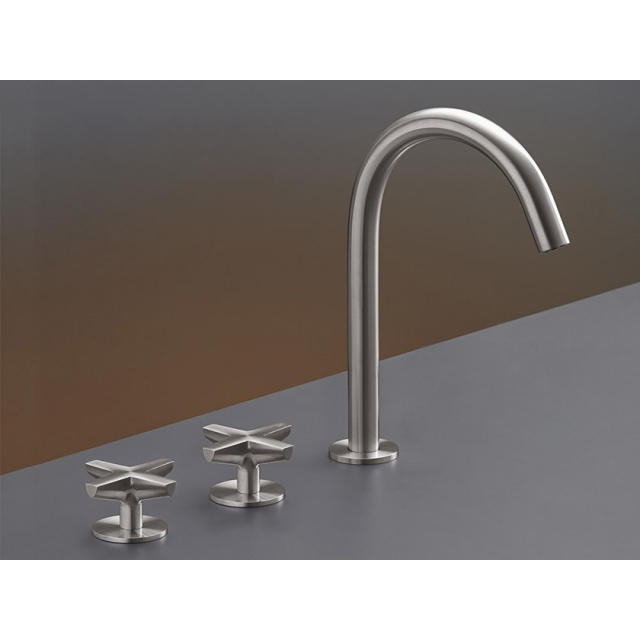 Cea Design Cross CRX 04 Dreiloch-Arbeitsplattenbatterie mit schwenkbarem Auslauf | Edilceram Design